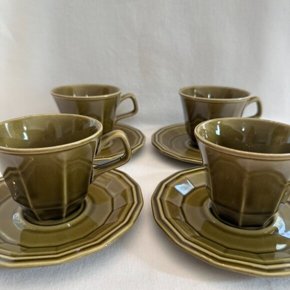 Very Rare find, Set of 4, Homer Laughlin, Dover Pattern, Cups with Saucers - Picture 8 of 8